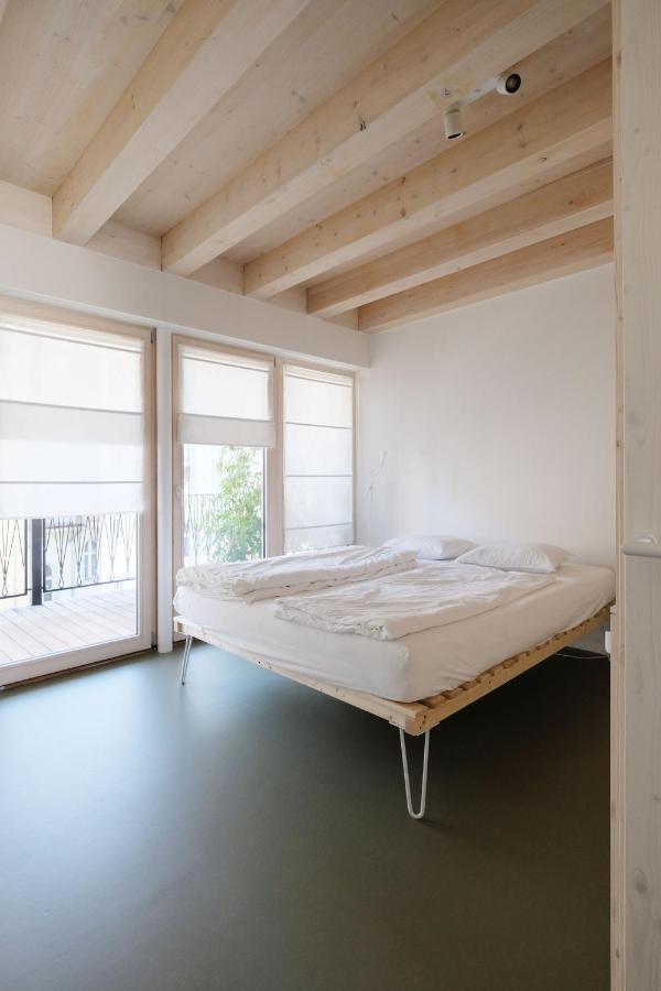 Schick Und Luftig Im Herzen Von Linz Exterior photo